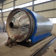 熱裂解設(shè)備輪胎煉油設(shè)備一天出油10噸利潤上萬元